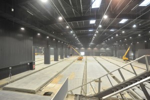 MAGAZYNY, HALA GŁÓWNA I HOL