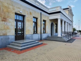 zdjęcie Dworzec kolejowy PKP