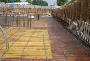 PRACE PRZY ZBROJENIU STROPU KONDYGNACJA -2 KLATKA 2 Z WIDOKIEM NA KLATKĘ 1