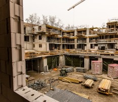 .Trwają końcowe prace przy wykonywaniu konstrukcji żelbetowej kondygnacji parteru