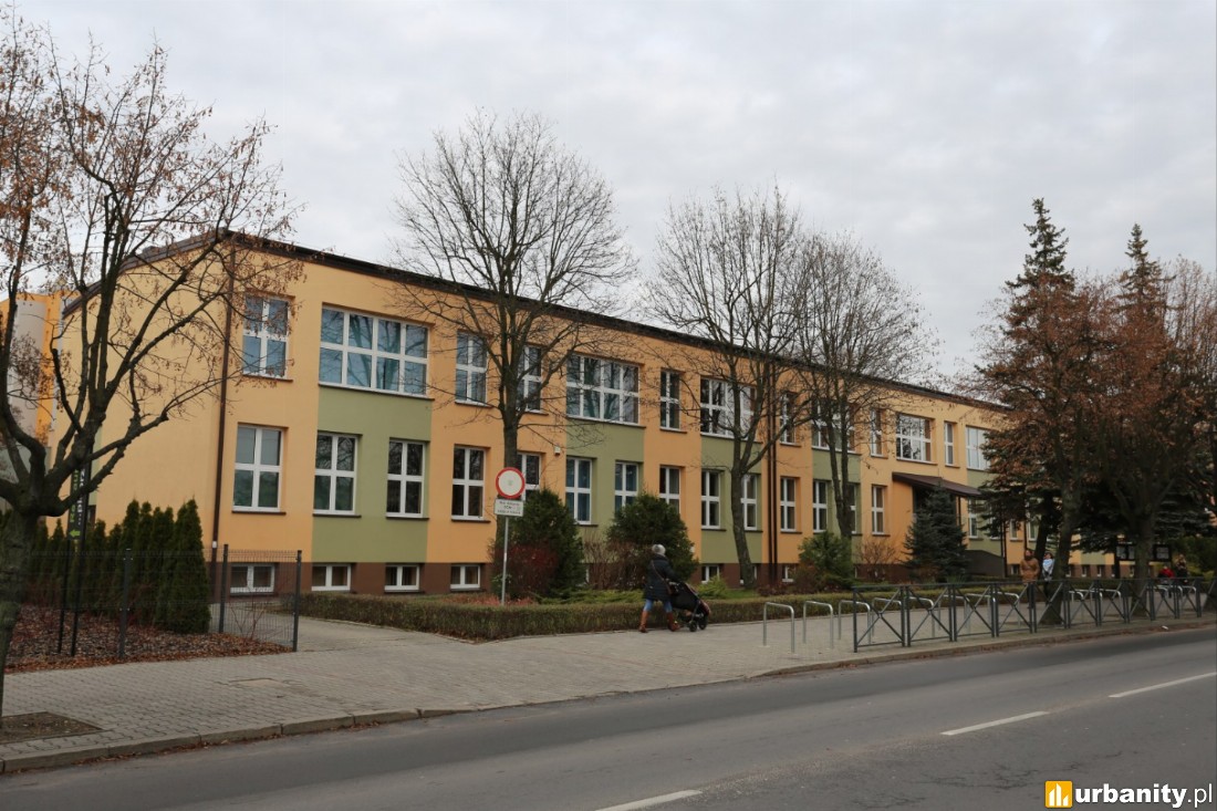 I Lo Im Władysława Broniewskiego