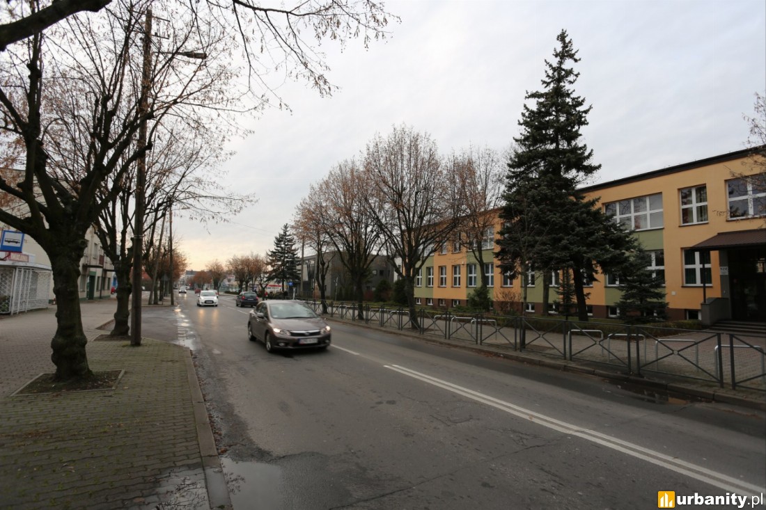 I Lo Im Władysława Broniewskiego I Liceum Ogólnokształcące im. Władysława Broniewskiego Bełchatów 1-ego