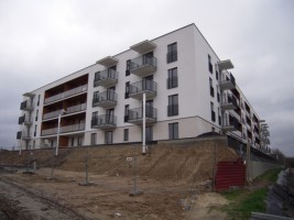 prace porządkujące teren inwestycji