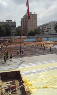PRACE W WYKOPIE , WYKONYWANIE ZABEZPIECZENIA WYKOPU, BETONOWANIE PŁYTY