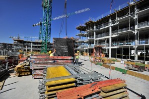 Rozpoczęto wykonywanie murowanych ścian osłonowych i wewnętrznych