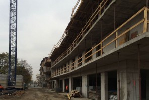 WIDOK NA ELEWACJE WSCHODNIĄ - ETAP PIERWSZY