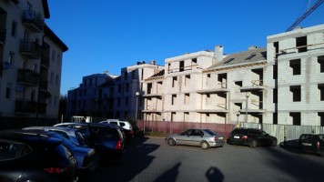 Prace dekarskie i rozpoczęcie montażu stolarki okiennej