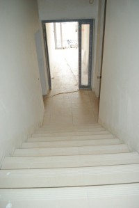 trwają prace na klatkach schodowych i tarasach