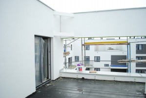 trwają prace na klatkach schodowych i tarasach