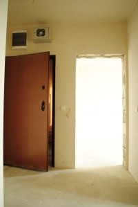 trwają prace na klatkach schodowych i tarasach