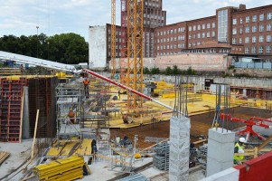 Ściany centrum fitness są już gotowe i powstaje część stropu nad kondygnacją -1