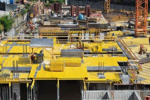 Ściany centrum fitness są już gotowe i powstaje część stropu nad kondygnacją -1