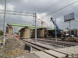 Montaż podparcia technologicznego dźwigarów ustroju nośnego wiaduktów