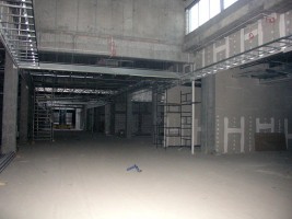 prace wewnątrz galerii