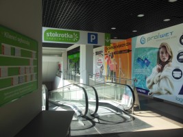 zdjęcie Parking z lokalami usługowo - handlowymi