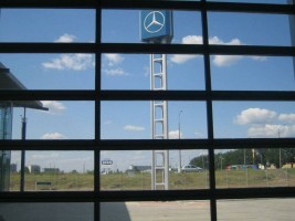 zdjęcie Salon Samochodowy Mercedes