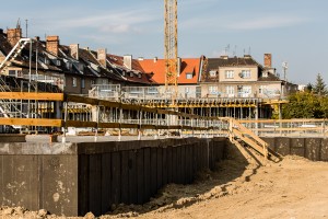 Trwają końcowe prace przy wykonywaniu konstrukcji żelbetowej kondygnacji parteru