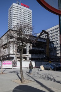 wyburzanie Sezamu
