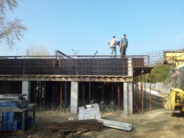 Strop nad garażami - ściany I piętra