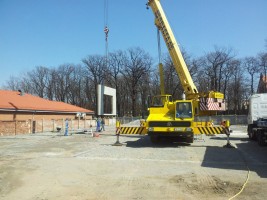 pierwsze ściany